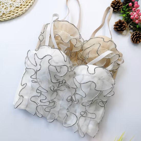 ファッションパフォーマンス衣類、ダイヤモンドスタッド、レースフリル、下着、アウターウェア、女性用カーキブラジャー